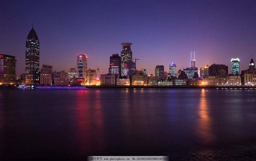眺望 外滩 夜景 建筑 现代 古典 欧式 风格迥异 大楼 大厦 灯光照耀