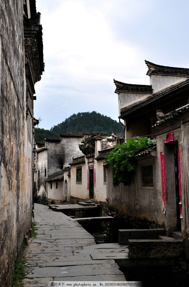 安徽 西递 风景 中国古建筑 旅游 风光照片 山田 蓝天白云 小巷子 古